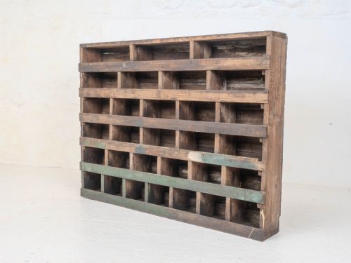 VINTAGE EARLY C20TH PINE INDUSTRIAL WORKSHOP PIGEON HOLES STORAGE - ADDITIONAL PHOTO 2