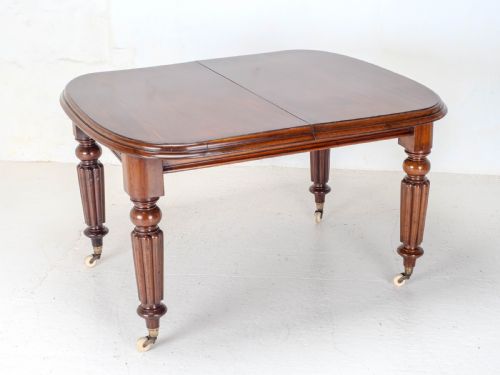 VICTORIAN SMALL MAHOGANY DEND WINDOUT EXTENDING DINING TABLE C1870 - ADDITIONAL PHOTO 2