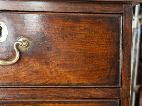 ELM GEORGIAN CHEST OF DRAWERS C1760 GEORGE III COUNTRY - ADDITIONAL PHOTO 9