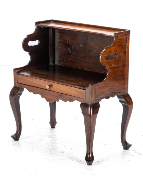 georgian mahogany bedside cabinet side table late c18th george iii - CATEGORY: ANTIQUE FURNITURE - DATED 18TH CENTURY