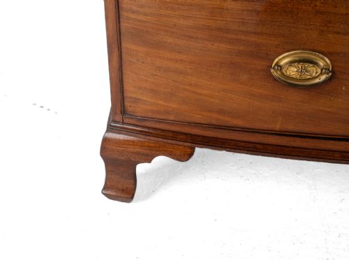 GEORGIAN LATE C18TH MAHOGANY INLAID BOW FRONT CHEST OF DRAWERS GEORGE III - ADDITIONAL PHOTO 10