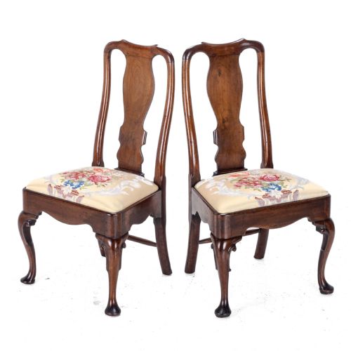 EARLY 18TH CENTURY GEORGE I PAIR OF MAHOGANY SILK UPHOLSTERED SIDE CHAIRS CIRCA 1720 GEORGIAN QUEEN ANNE STYLE DINING - ADDITIONAL PHOTO 3