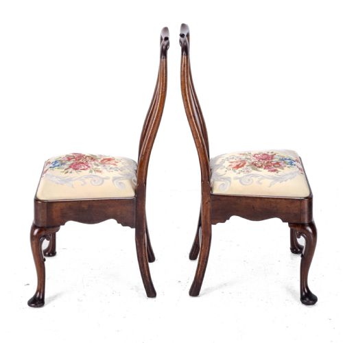 EARLY 18TH CENTURY GEORGE I PAIR OF MAHOGANY SILK UPHOLSTERED SIDE CHAIRS CIRCA 1720 GEORGIAN QUEEN ANNE STYLE DINING - ADDITIONAL PHOTO 5