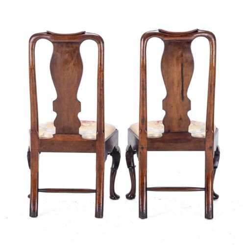 EARLY 18TH CENTURY GEORGE I PAIR OF MAHOGANY SILK UPHOLSTERED SIDE CHAIRS CIRCA 1720 GEORGIAN QUEEN ANNE STYLE DINING - ADDITIONAL PHOTO 9