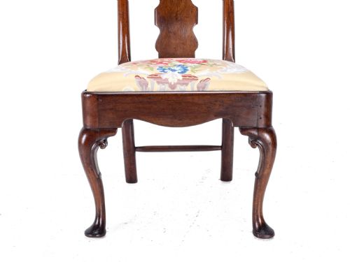 EARLY 18TH CENTURY GEORGE I PAIR OF MAHOGANY SILK UPHOLSTERED SIDE CHAIRS CIRCA 1720 GEORGIAN QUEEN ANNE STYLE DINING - ADDITIONAL PHOTO 14