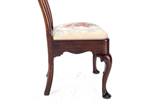 EARLY 18TH CENTURY GEORGE I PAIR OF MAHOGANY SILK UPHOLSTERED SIDE CHAIRS CIRCA 1720 GEORGIAN QUEEN ANNE STYLE DINING - ADDITIONAL PHOTO 17