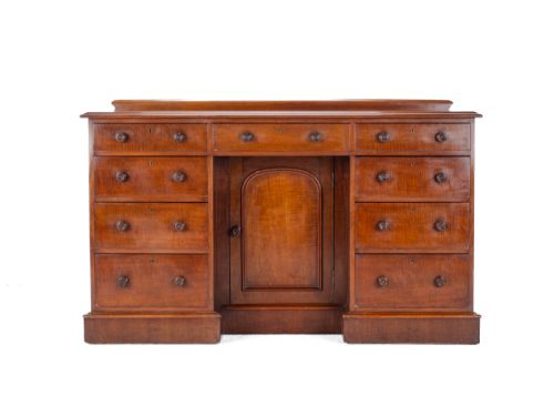 19TH CENTURY VICTORIAN MAHOGANY KNEEHOLE DESK CIRCA 1870 - ADDITIONAL PHOTO 1