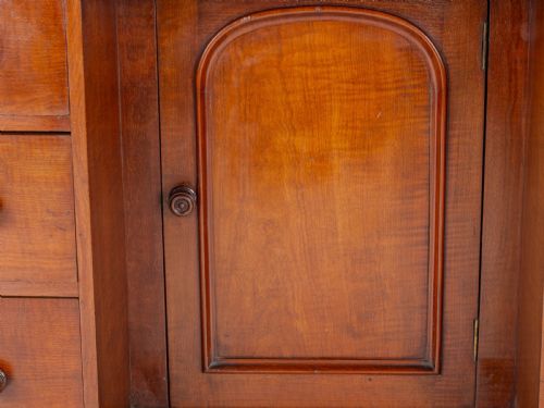 19TH CENTURY VICTORIAN MAHOGANY KNEEHOLE DESK CIRCA 1870 - ADDITIONAL PHOTO 15