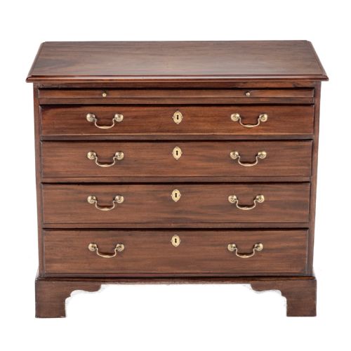 george ii mahogany bachelors chest of drawers with brushing slide c1750 georgian - CATEGORY: ANTIQUE CHEST OF DRAWERS - DATED 18TH CENTURY