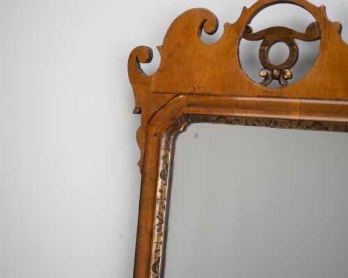 18TH CENTURY CHIPPENDALEPERIOD SYCAMORE ROCOCO SMALL FRETWORK MIRROR WITH GILT SLIP CIRCA 17601780 GEORGIAN GEORGE III - ADDITIONAL PHOTO 4