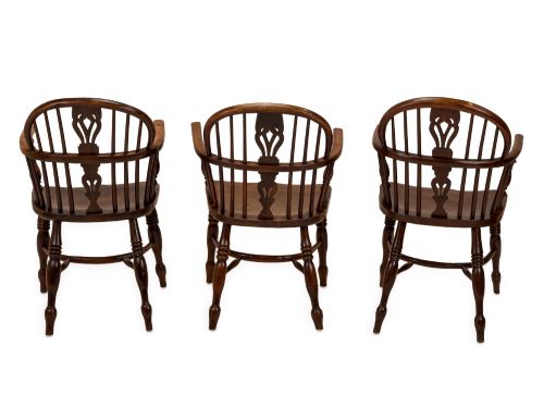 MATCHED SET OF SIX EARLY 19TH CENTURY ENGLISH YEW ELM WINDSOR ARMCHAIRS WITH CRINOLINE STRETCHERS C18201840 - ADDITIONAL PHOTO 10