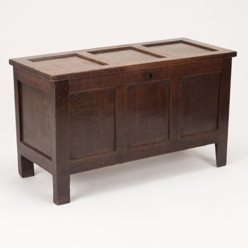 small george ii george iii oak panelled coffer c17301770 - CATEGORY: ANTIQUE CHESTS - DATED 18TH CENTURY