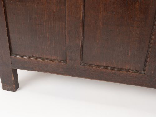 SMALL GEORGE II GEORGE III OAK PANELLED COFFER C17301770 - ADDITIONAL PHOTO 6