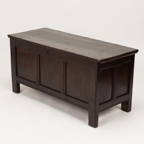 EARLY 18TH CENTURY ENGLISH OAK THREEPANEL COFFER C17201740 - ADDITIONAL PHOTO 2
