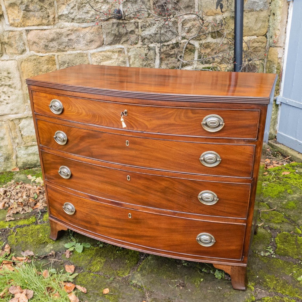 Georgian Mahogany Bow Front Chest of Drawers C1800 (George III) View IV