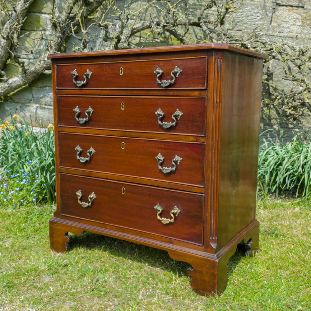 Georgian Small Bachelors Mahogany Chest of Drawers C1790 (George III) View IV