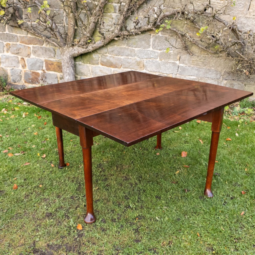 George II Mahogany Pad Foot Drop Leaf Dining Table C1750 (Georgian) View III