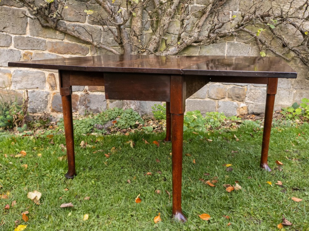 George II Mahogany Pad Foot Drop Leaf Dining Table C1750 (Georgian) View VI