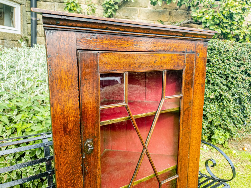 Georgian Astragal Glazed Oak Wall Hanging Corner Cabinet C1775 (George III) View III