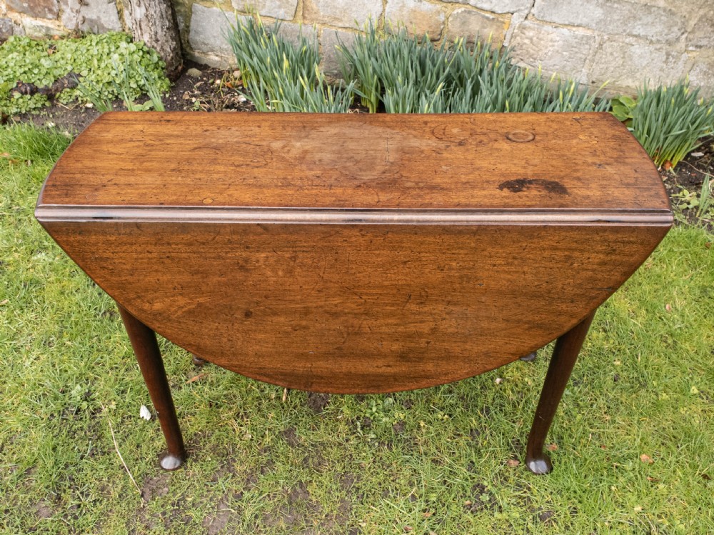 George II Mahogany Pad Foot Gateleg Oval Dining View VII