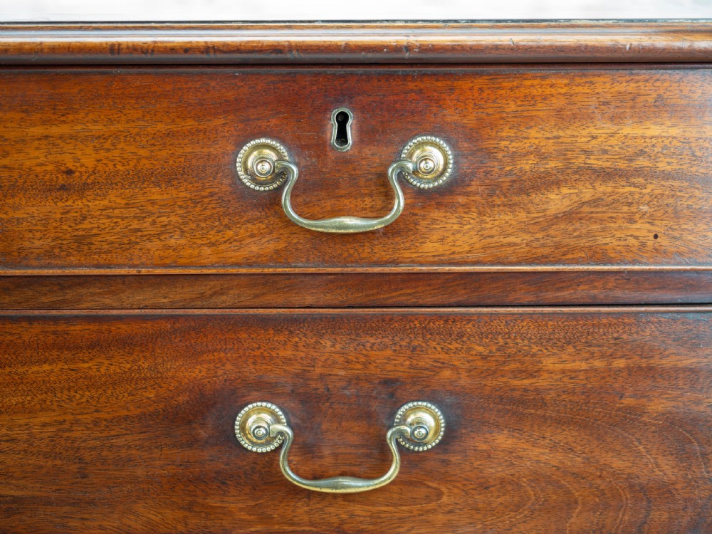 Georgian Mahogany Inlaid & Crossbanded Chest of Drawers (George III) View V