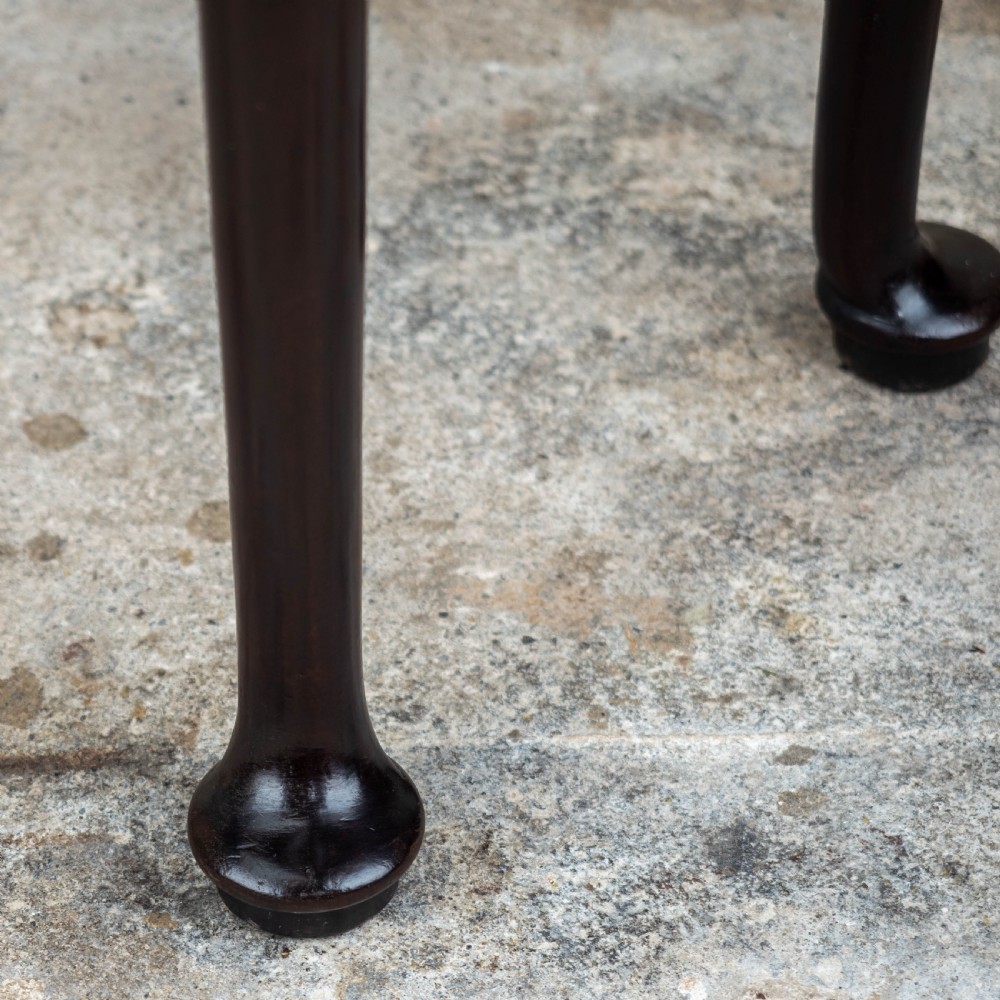 George II Pad Foot Mahogany Console / Drop-Leaf Tea Table View VI