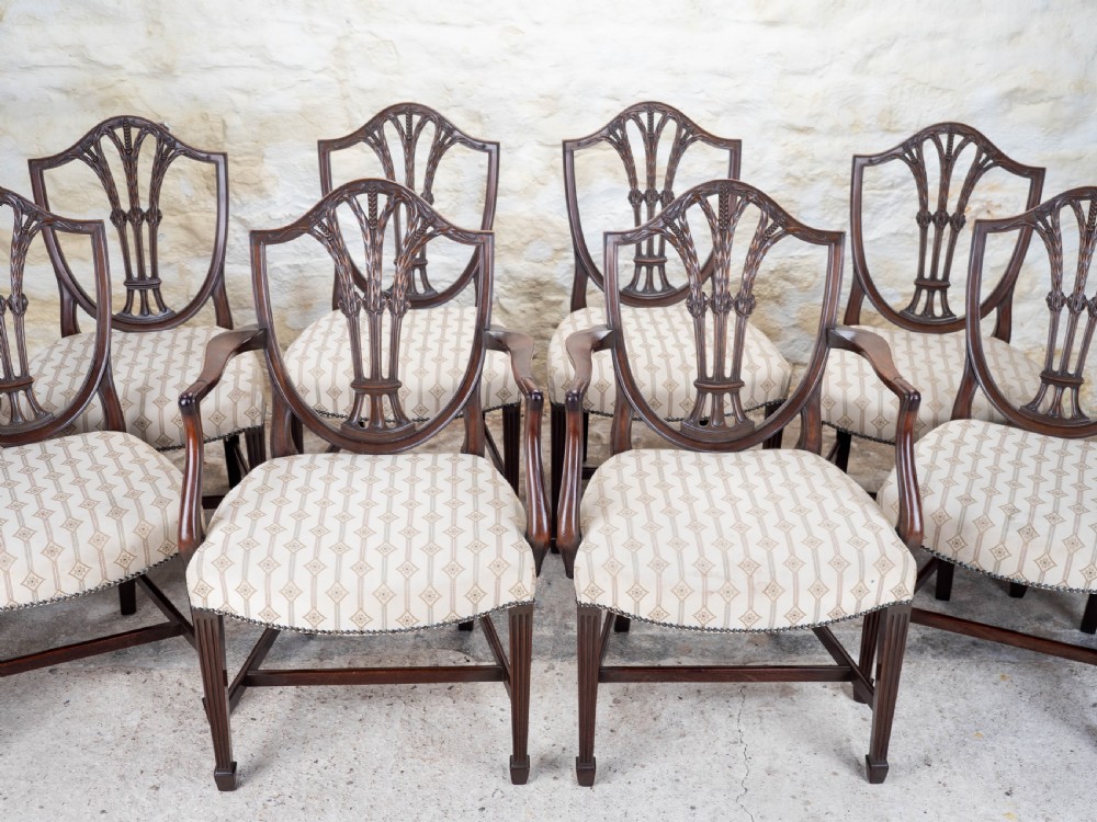Set of 8 Georgian Hepplewhite Mahogany Dining Chairs & Carvers C19th View V