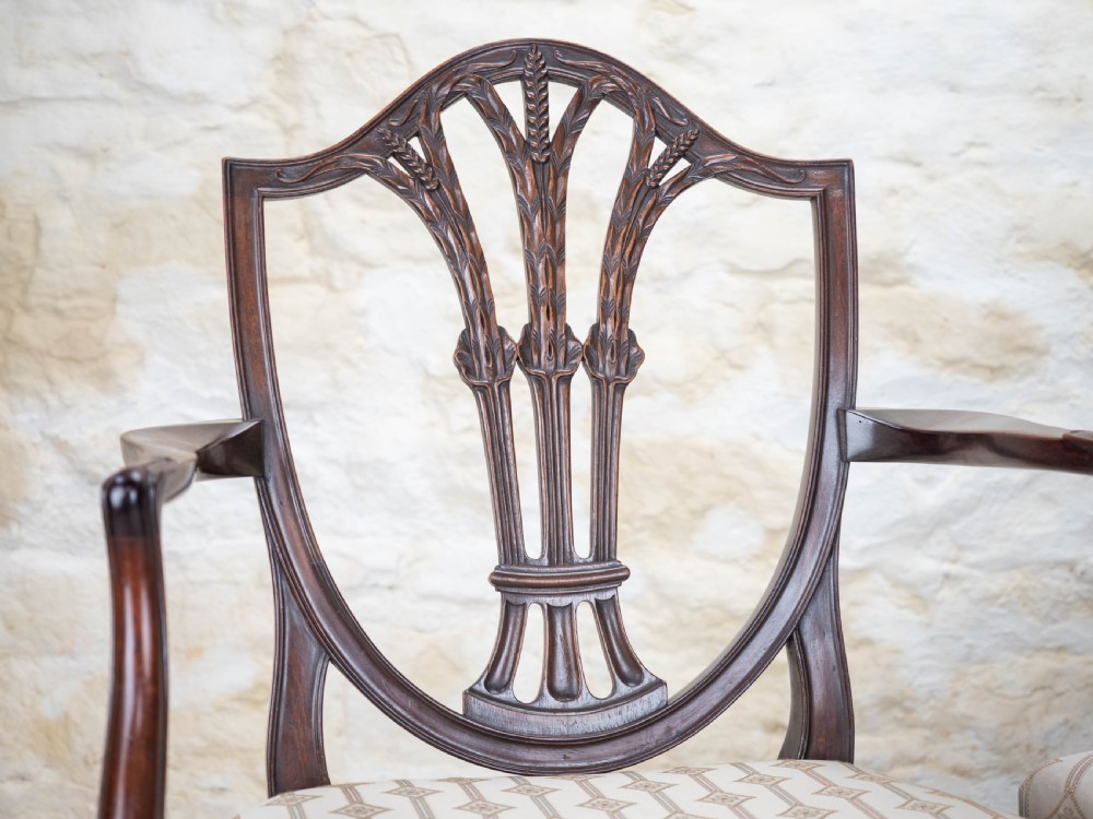 Set of 8 Georgian Hepplewhite Mahogany Dining Chairs & Carvers C19th View IX