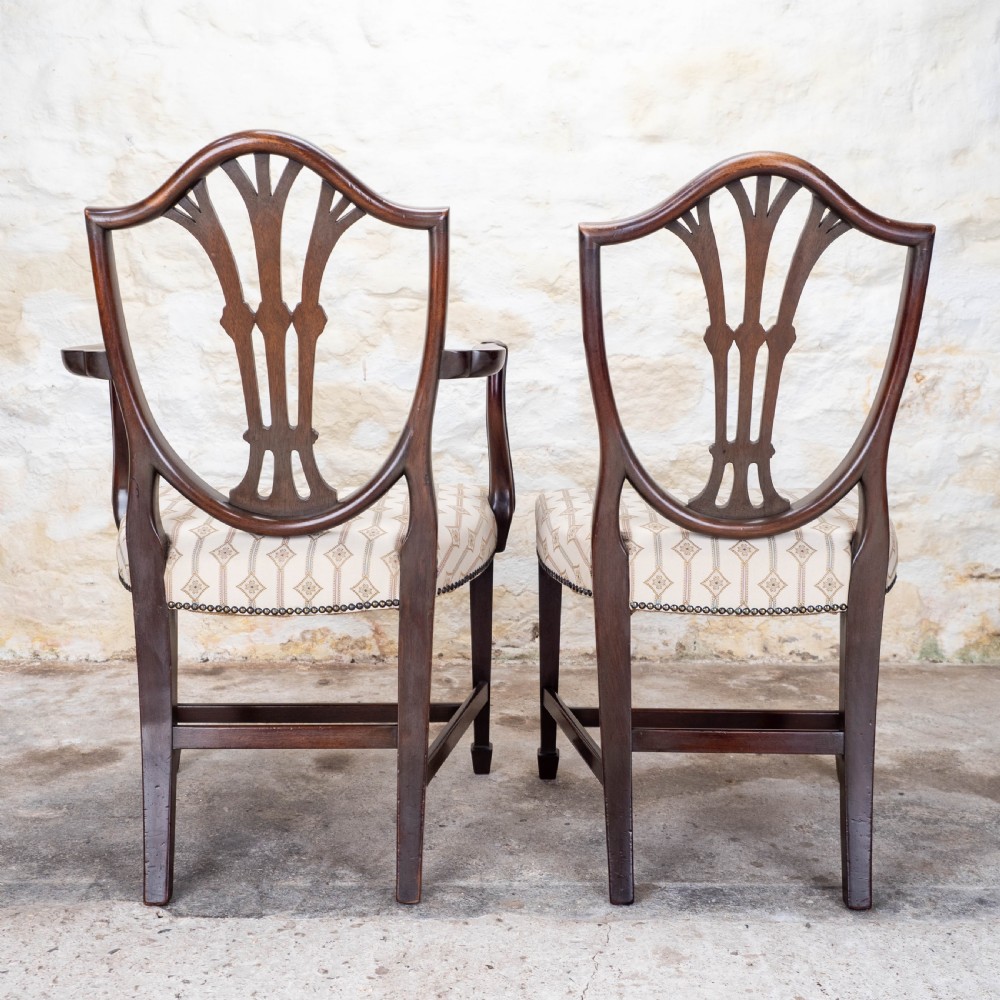 Set of 8 Georgian Hepplewhite Mahogany Dining Chairs & Carvers C19th View XII
