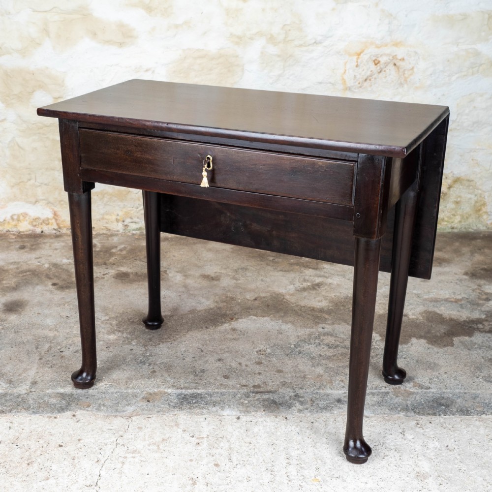 George II Pad Foot Mahogany Console / Drop-Leaf Tea Table View VIII