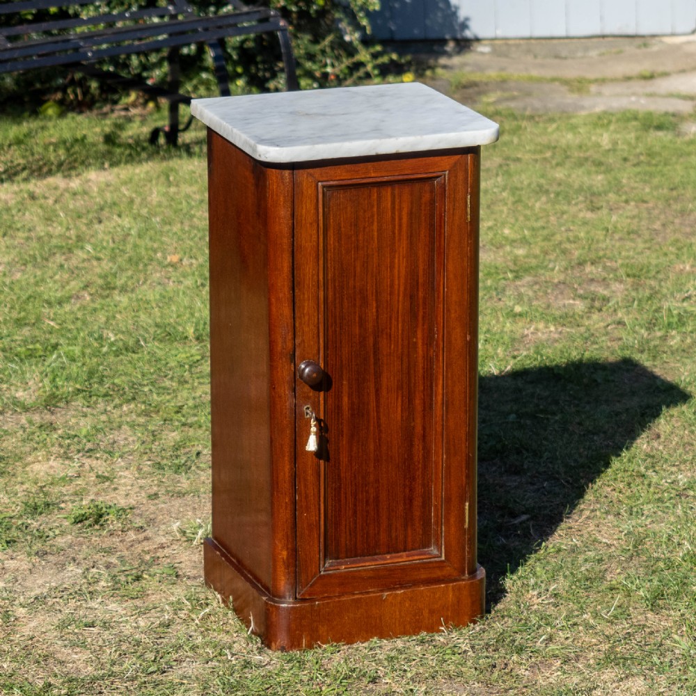 Victorian Marble Top Walnut Bedside Cabinet / Pot Cupboard