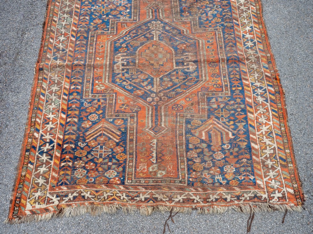 Qashqai Persian Rug 6'1.5