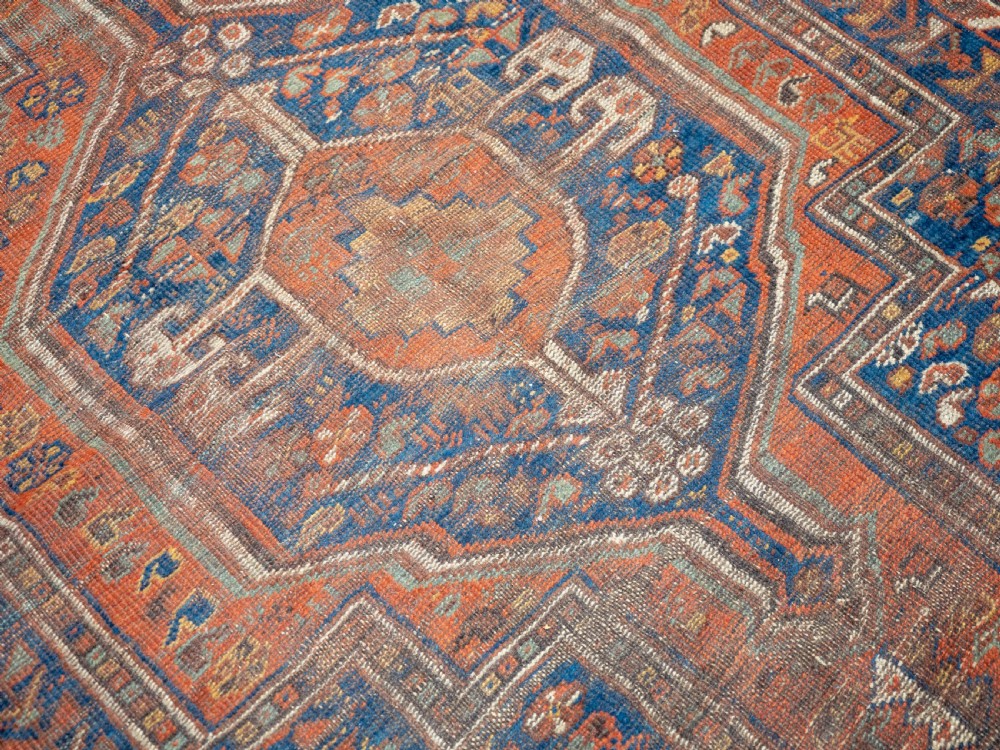 Qashqai Persian Rug 6'1.5