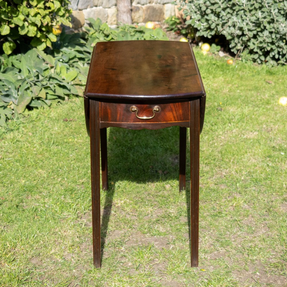 Georgian Mahogany Round Drop Leaf Table C1770 (George III) View IX