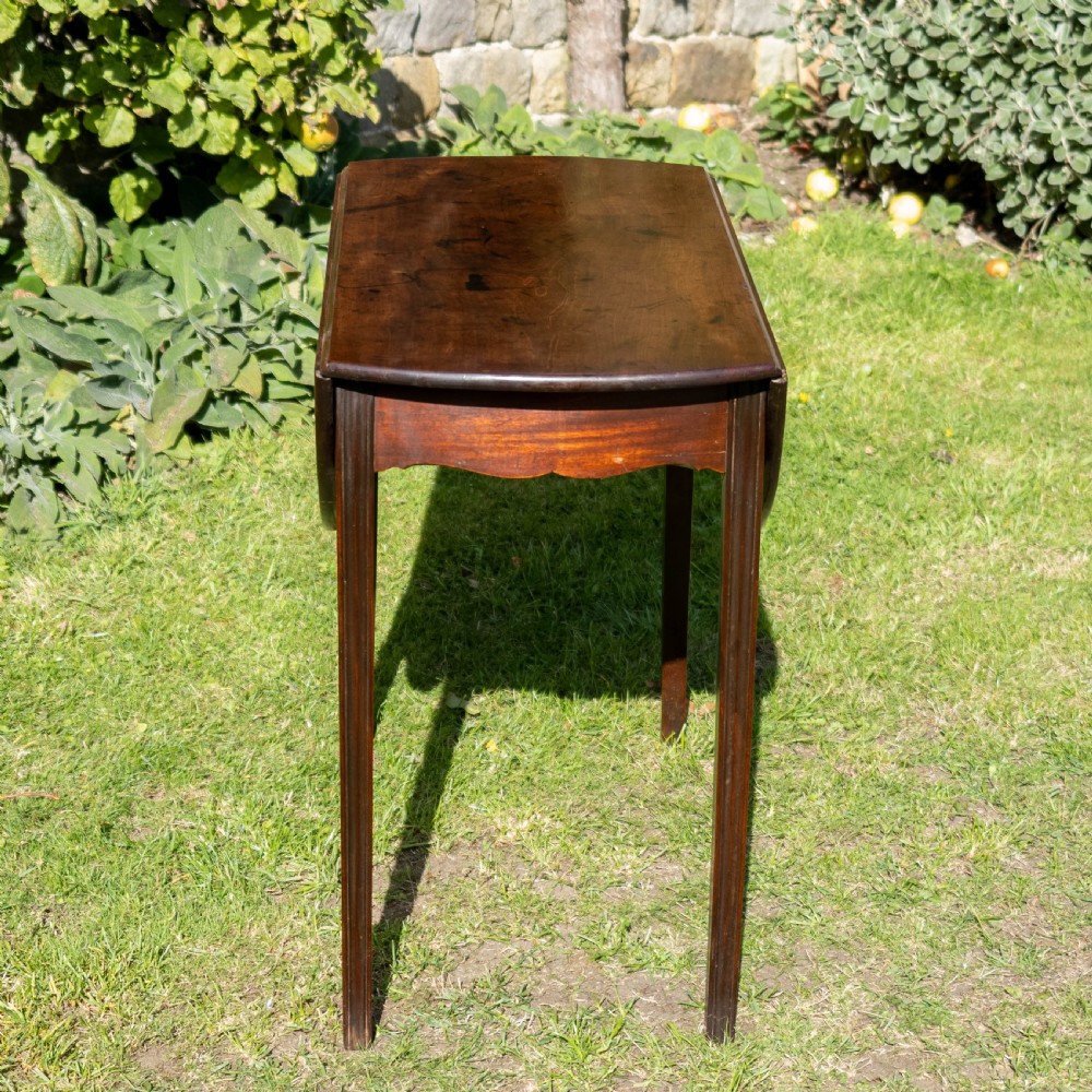 Georgian Mahogany Round Drop Leaf Table C1770 (George III) View XI