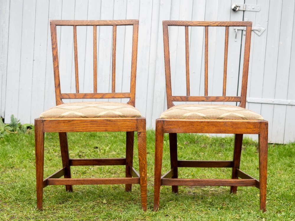 Elm Sheraton Country Vernacular Style Upholstered set of 6 Dining Chairs View XII