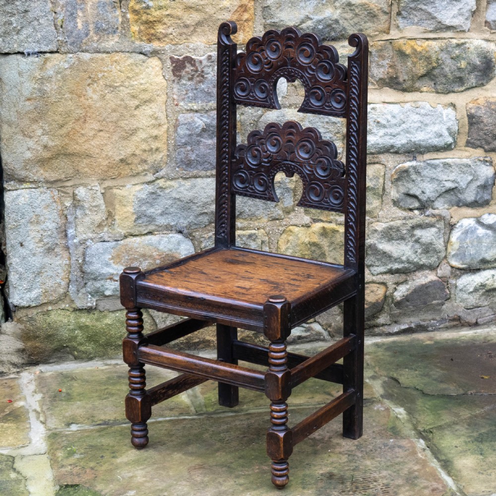 Late C17th Oak Yorkshire / Derbyshire Carved Chair (Jacobean Carolean)