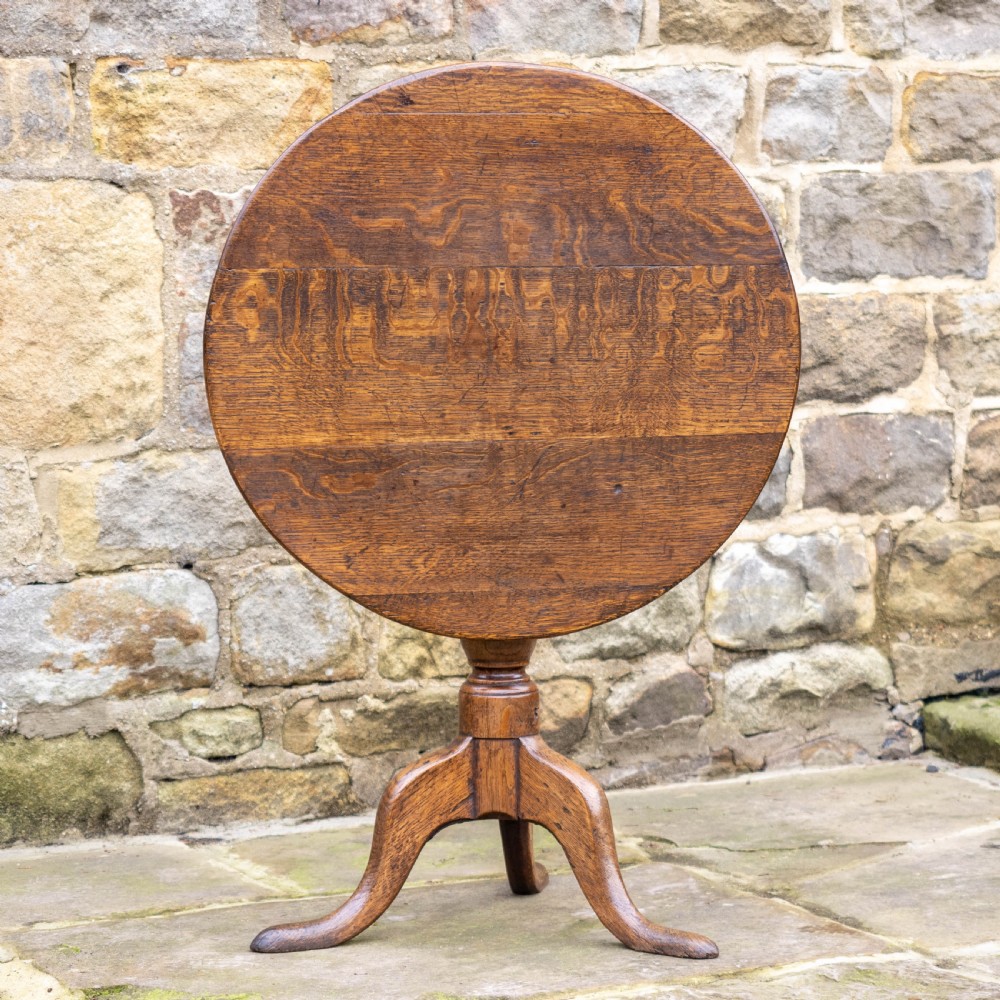 George II Oak Tilt Top Country Tripod Supper Table  (Georgian) View II