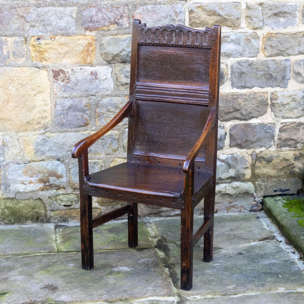 C17th English Oak Wainscott Armchair (Jacobean / Carolean / Restoration)