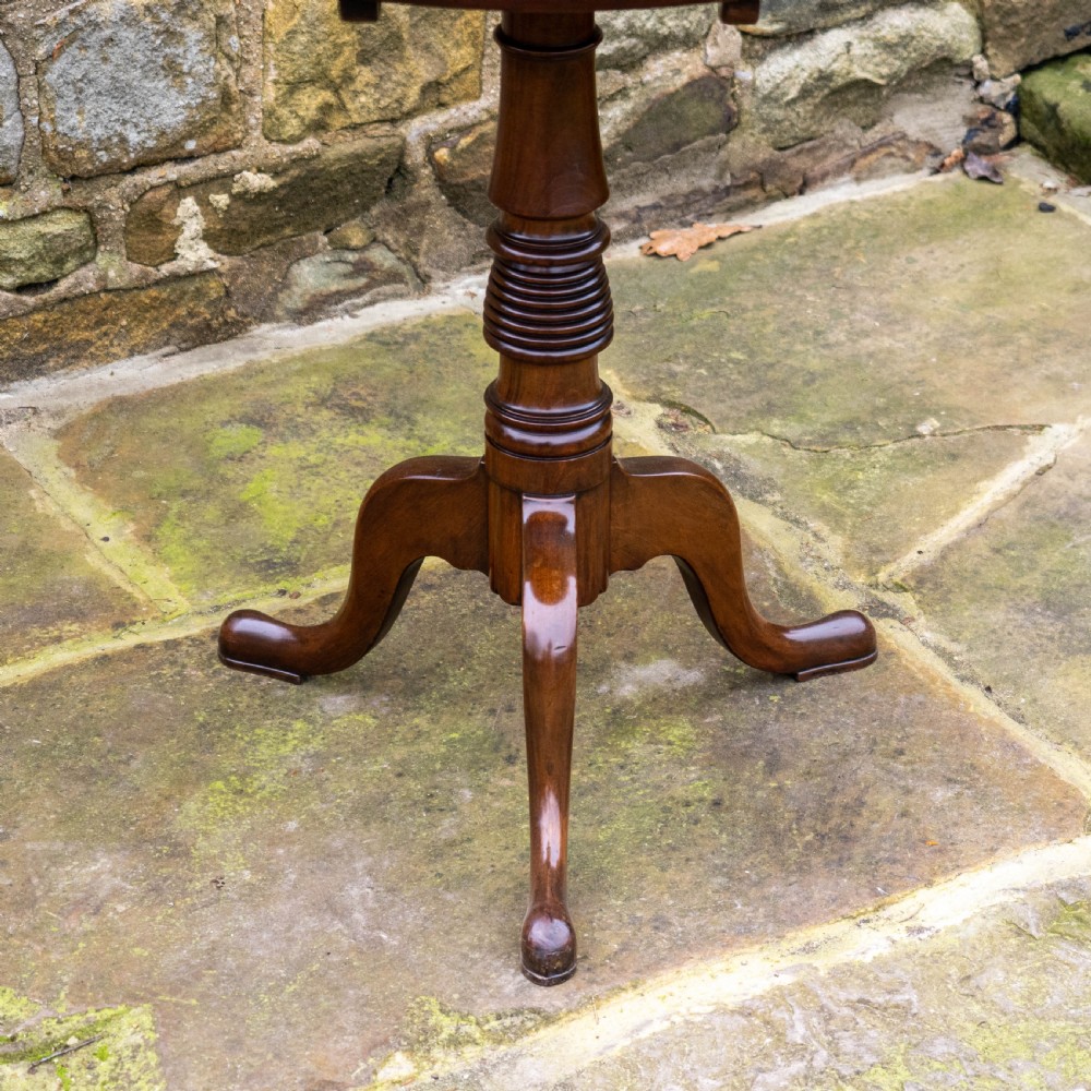 Georgian Mahogany Tilt Top Tripod Supper Table (George III) View IV