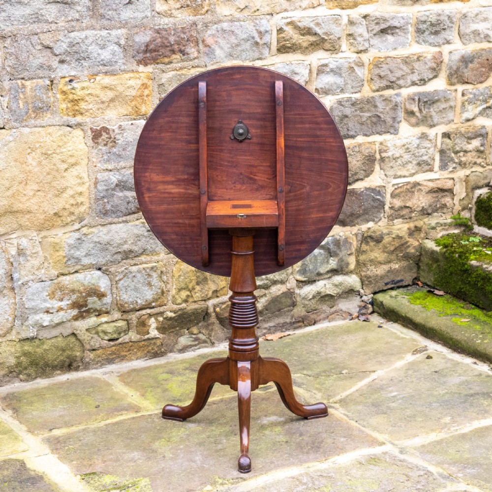 Georgian Mahogany Tilt Top Tripod Supper Table (George III) View XI