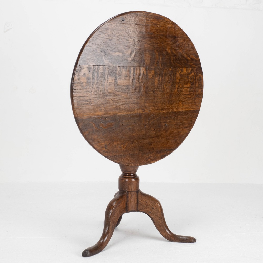 George II Oak Tilt Top Country Tripod Supper Table (Georgian)