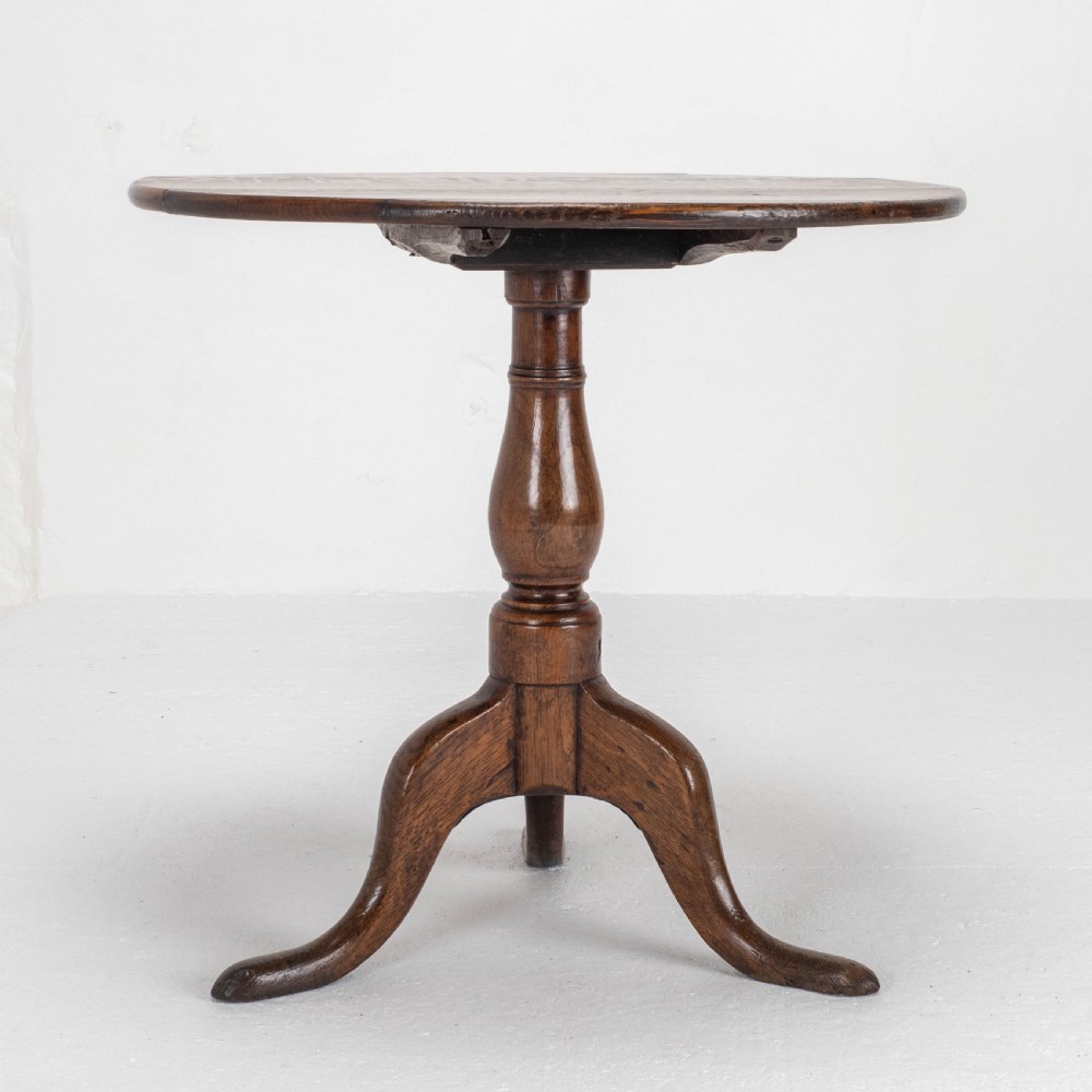 George II Oak Tilt Top Country Tripod Supper Table (Georgian) View VII