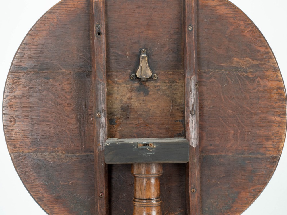 George II Oak Tilt Top Country Tripod Supper Table (Georgian) View XI