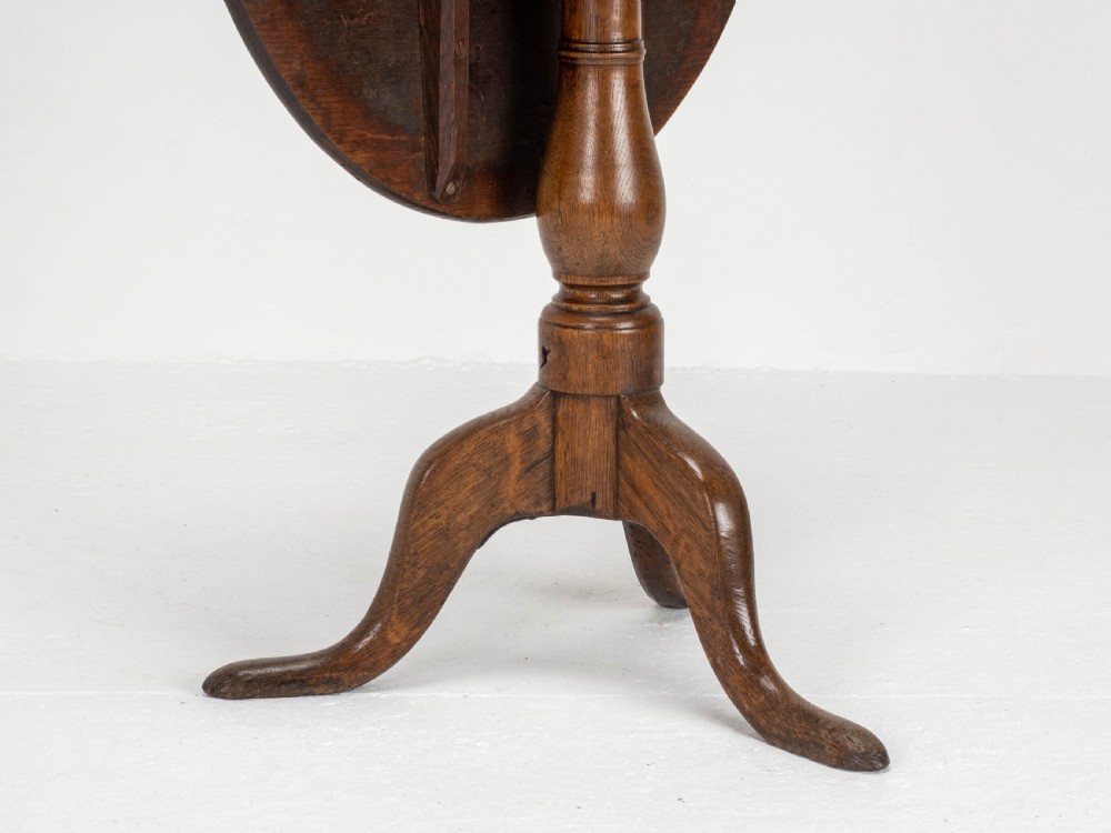 George II Oak Tilt Top Country Tripod Supper Table (Georgian) View XIV