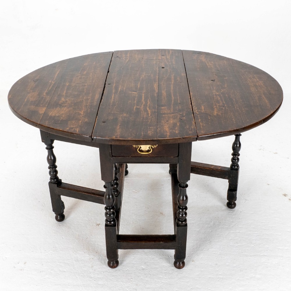C1700 Dark Oak Small Gateleg Country Dining Table (Late C17th Early C18th)