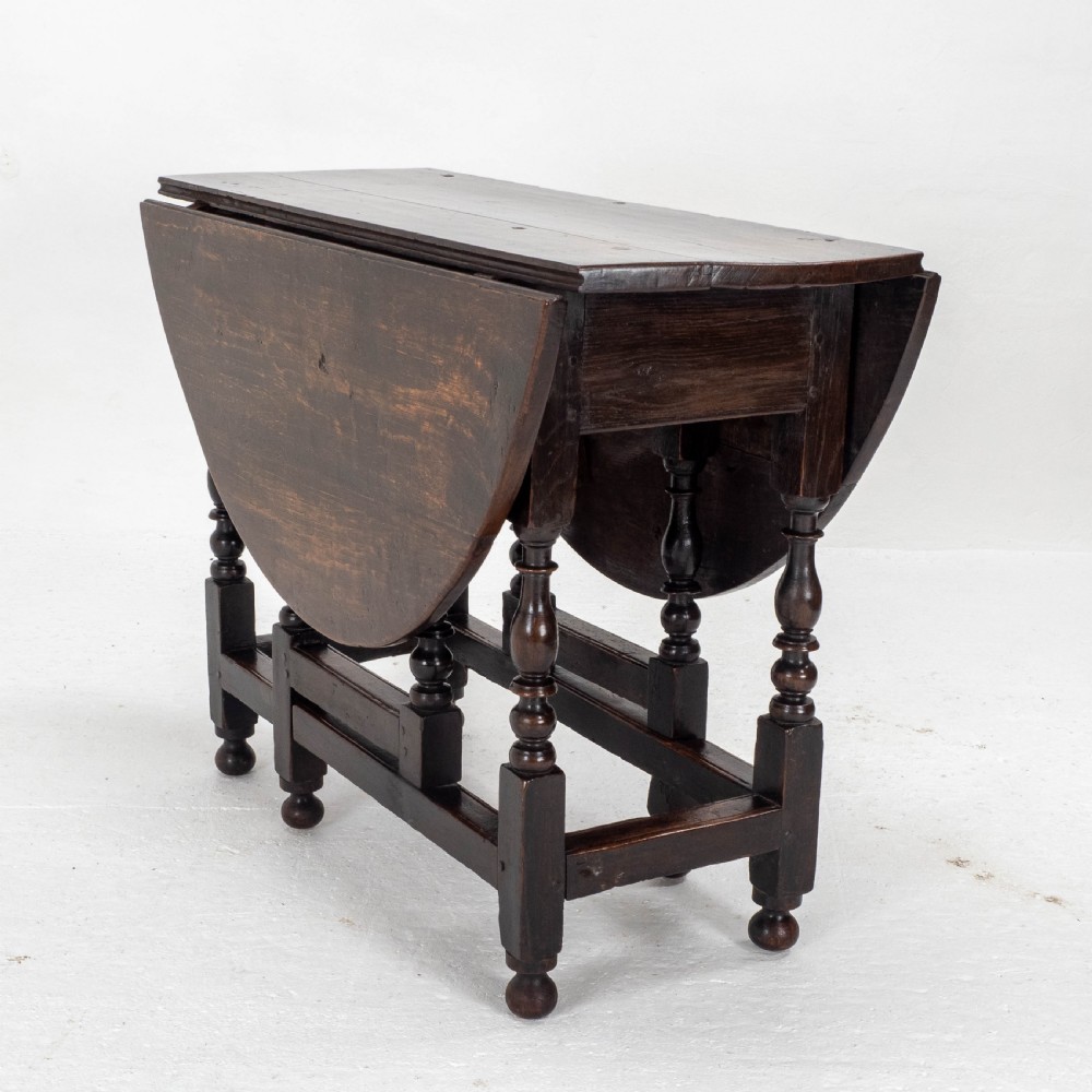 C1700 Dark Oak Small Gateleg Country Dining Table (Late C17th Early C18th) View XIV