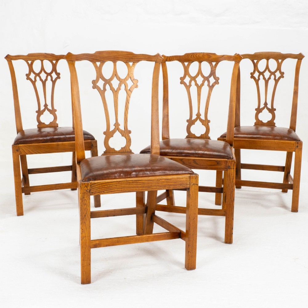Georgian Chippendale Country Vernacular Style Elm & Leather Set of 4 Dining Chairs View II