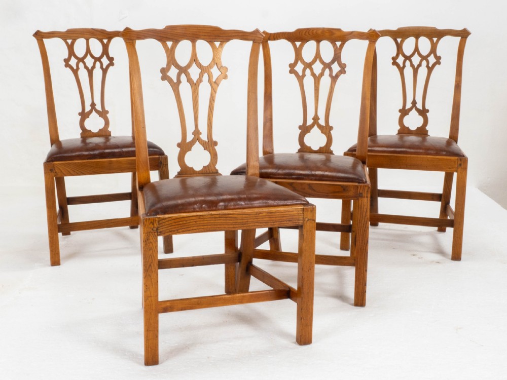 Georgian Chippendale Country Vernacular Style Elm & Leather Set of 4 Dining Chairs View III