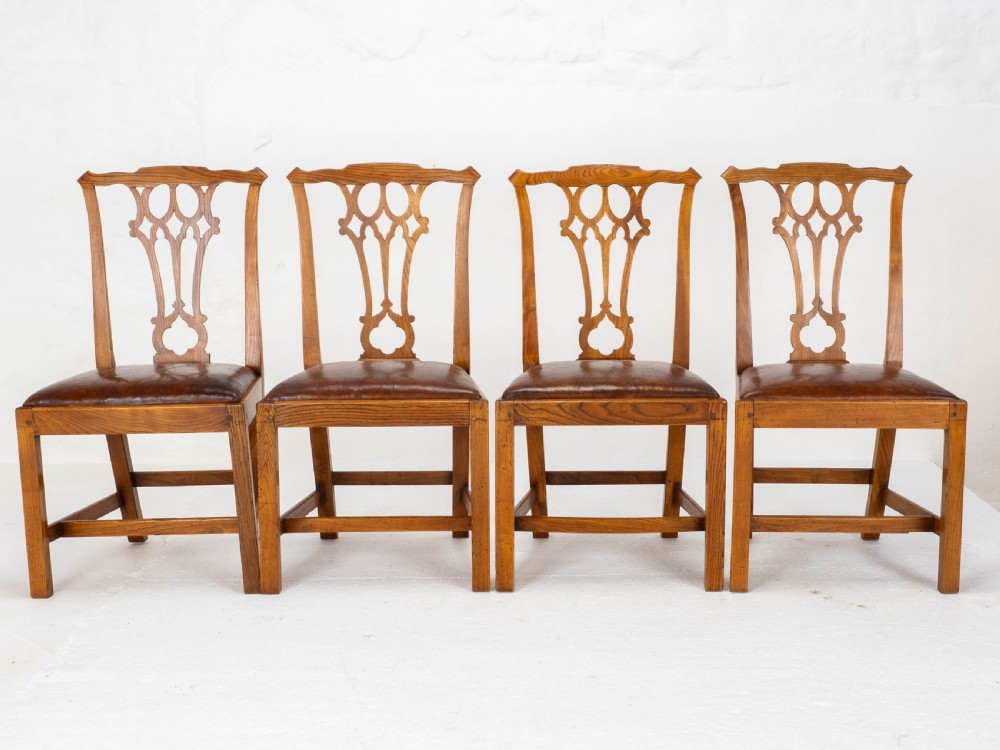 Georgian Chippendale Country Vernacular Style Elm & Leather Set of 4 Dining Chairs View VI